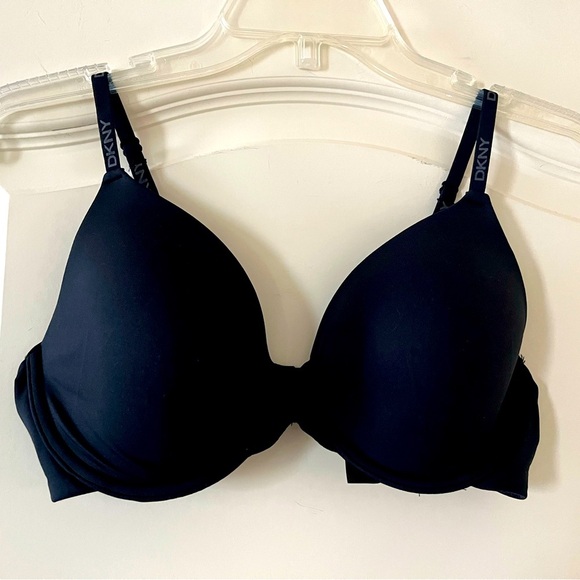 New! DKNY Women's Black Bra size 36C adjustable with some padding - Picture 1 of 10